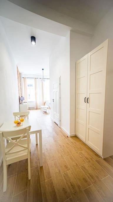 Stylish Apartment In Warszawa Eksteriør billede